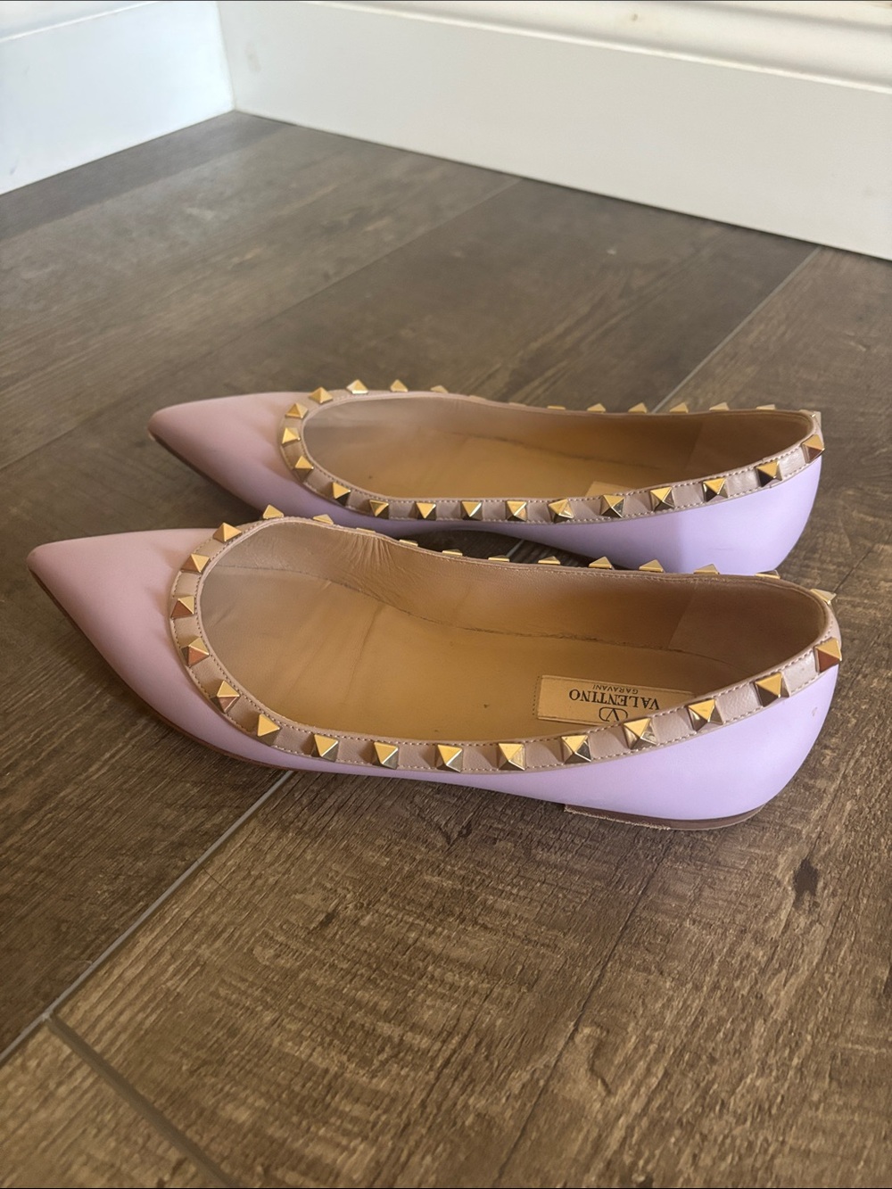 Valentino Garavani Rockstud Ballet Flats in lavender leather colorway - Picture 6 of 17